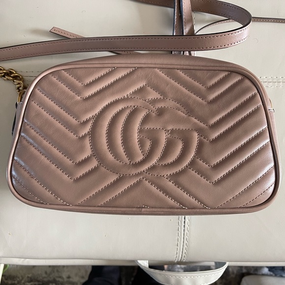 GG Marmont Small Matelassé Shoulder Bag - Picture 3 of 7